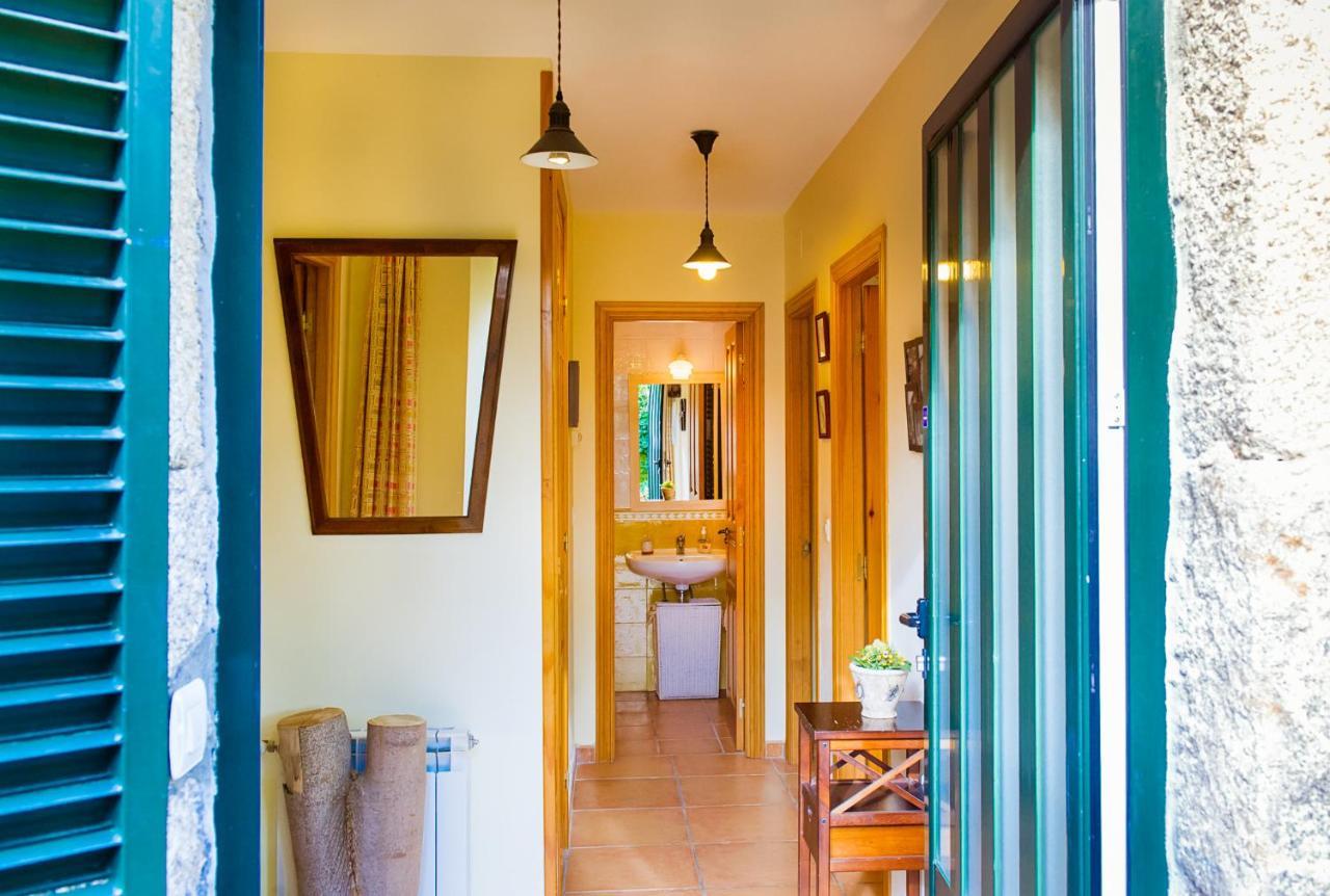 Conjunto Entre Acebos Casa de hóspedes Sotillo de Sanabria Exterior foto