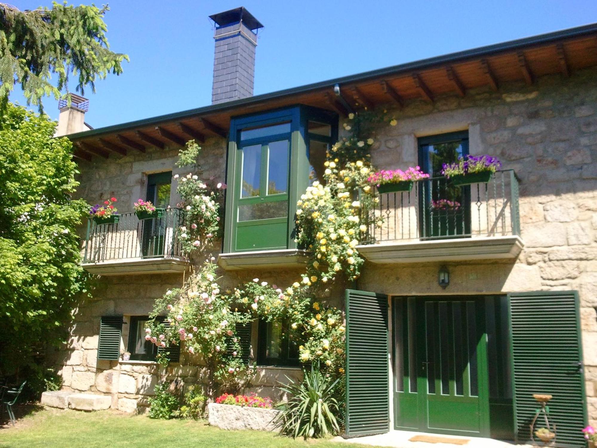 Conjunto Entre Acebos Casa de hóspedes Sotillo de Sanabria Exterior foto